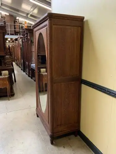 Antiker Jugendstil  Kleiderschrank mit Wäschefach  - Lieferung möglich!
