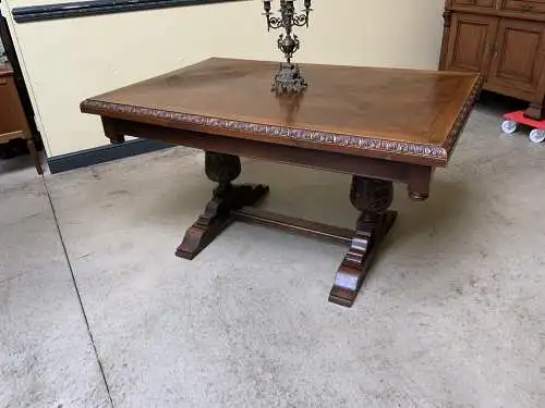 Antik - imposanter Ausziehtisch, 242 cm lang -Neorenaissance- Lieferung möglich!