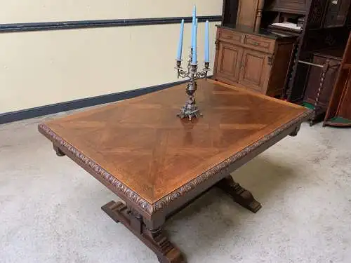 Antik - imposanter Ausziehtisch, 242 cm lang -Neorenaissance- Lieferung möglich!