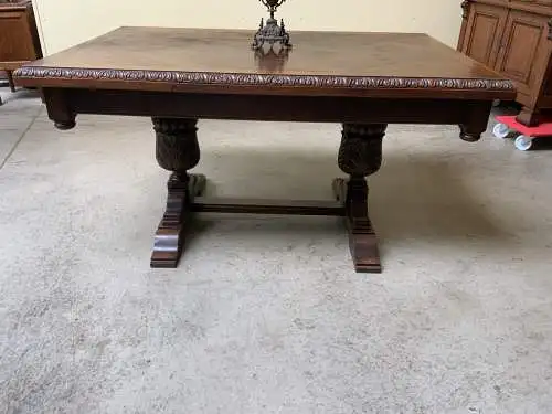 Antik - imposanter Ausziehtisch, 242 cm lang -Neorenaissance- Lieferung möglich!