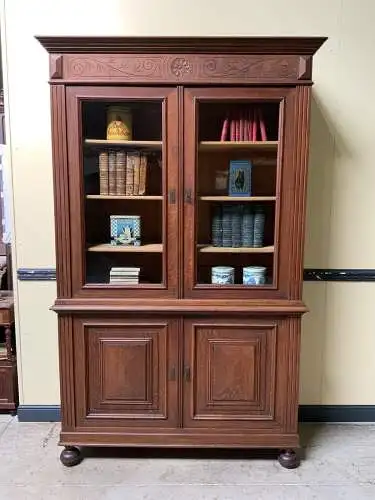 Antiker monumentaler Jugendstil Bücherschrank, Buffet,   - Lieferung möglich!