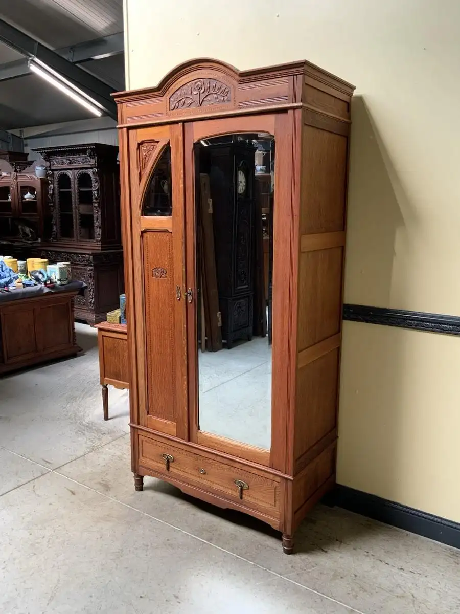 Antiker Jugendstil Wäscheschrank, - Traumhaft schön -   Lieferung möglich! 2