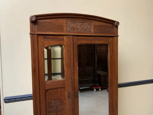 Antik - Kleiderschrank, Wäscheschrank - Jugendstil -  Lieferung möglich!