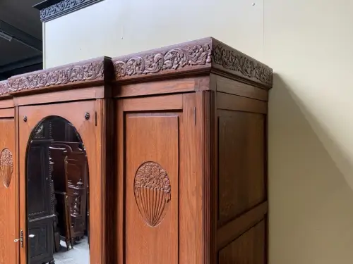 Antik - breiter Wäscheschrank, Kleiderschrank - Art Deco -  Lieferung möglich!
