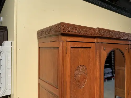 Antik - breiter Wäscheschrank, Kleiderschrank - Art Deco -  Lieferung möglich!