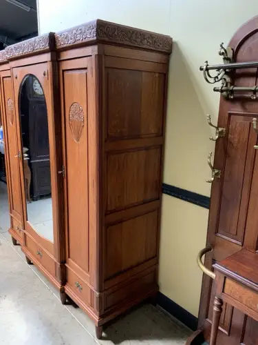 Antik - breiter Wäscheschrank, Kleiderschrank - Art Deco -  Lieferung möglich!