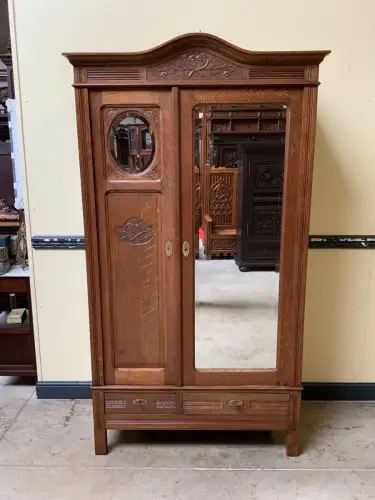 Antiker Jugendstil Wäscheschrank, -   Lieferung möglich!