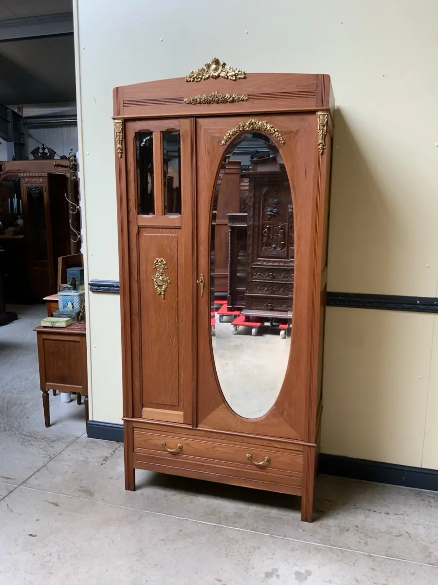 Antiker Jugendstil Wäscheschrank, - Bronzeverzierungen - Lieferung möglich!