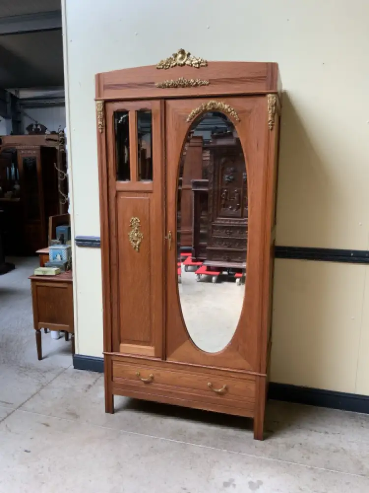 Antiker Jugendstil Wäscheschrank, - Bronzeverzierungen -   Lieferung möglich! 0
