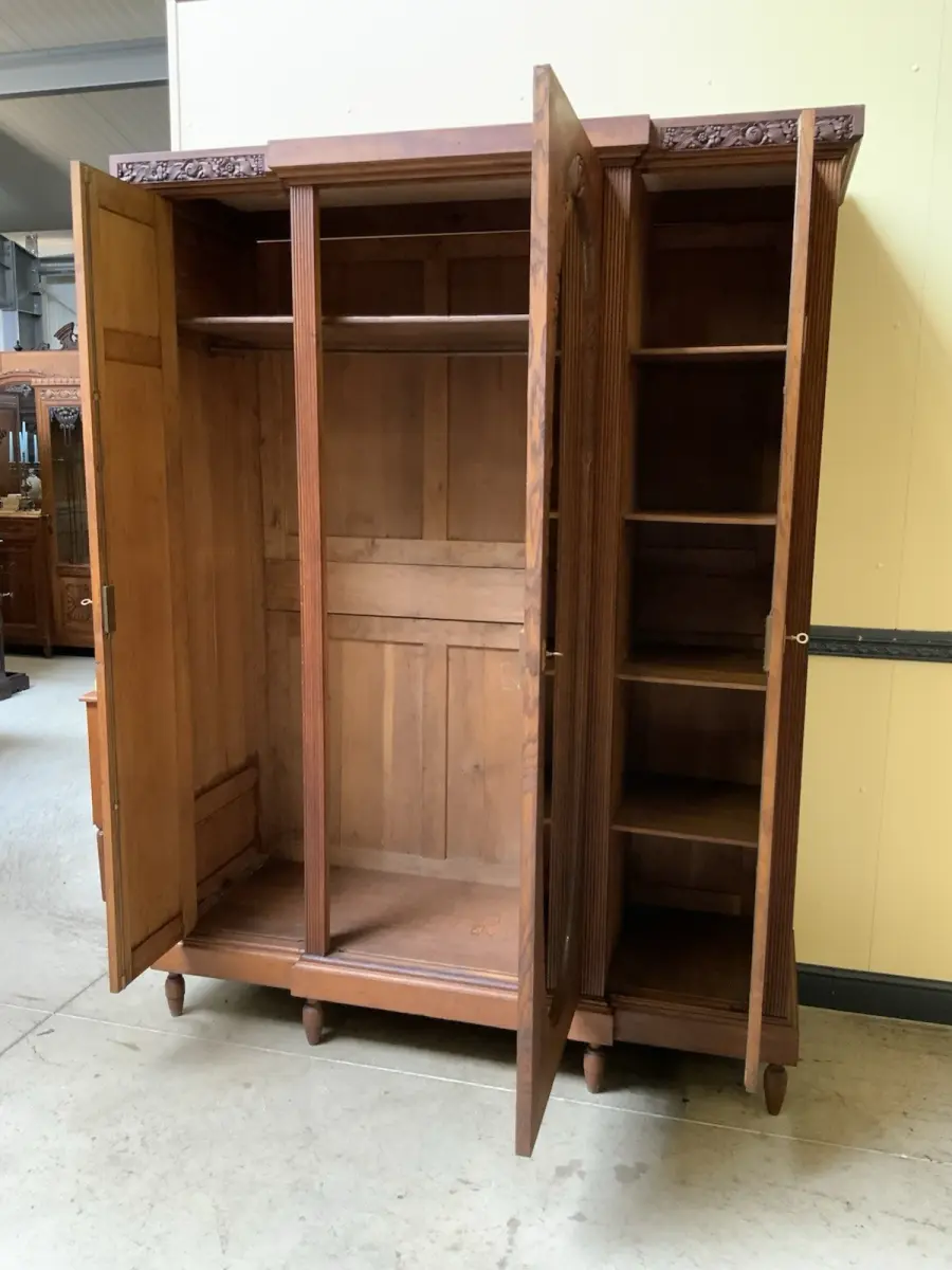Antik - breiter Wäscheschrank, Kleiderschrank - Art Deco -  Lieferung möglich! 14