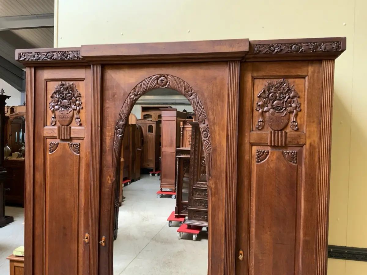 Antik - breiter Wäscheschrank, Kleiderschrank - Art Deco -  Lieferung möglich! 8