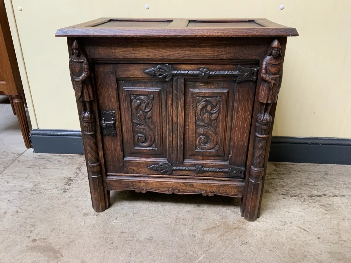 Antik - Truhe,  Bank, Schuhschrank, Neogotik - Traumhaft- Lieferung möglich! 10