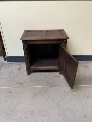 Antik - Truhe,  Bank, Schuhschrank, Neogotik - Traumhaft- Lieferung möglich!