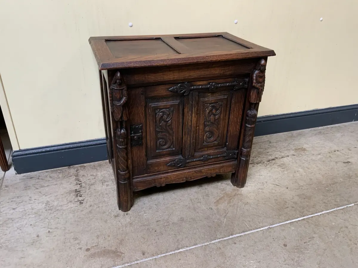 Antik - Truhe,  Bank, Schuhschrank, Neogotik - Traumhaft- Lieferung möglich! 2