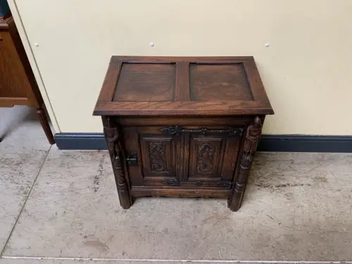 Antik - Truhe,  Bank, Schuhschrank, Neogotik - Traumhaft- Lieferung möglich!