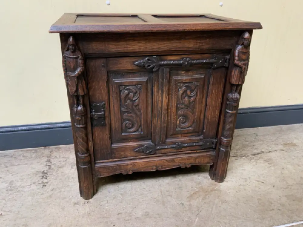 Antik - Truhe,  Bank, Schuhschrank, Neogotik - Traumhaft- Lieferung möglich! 9