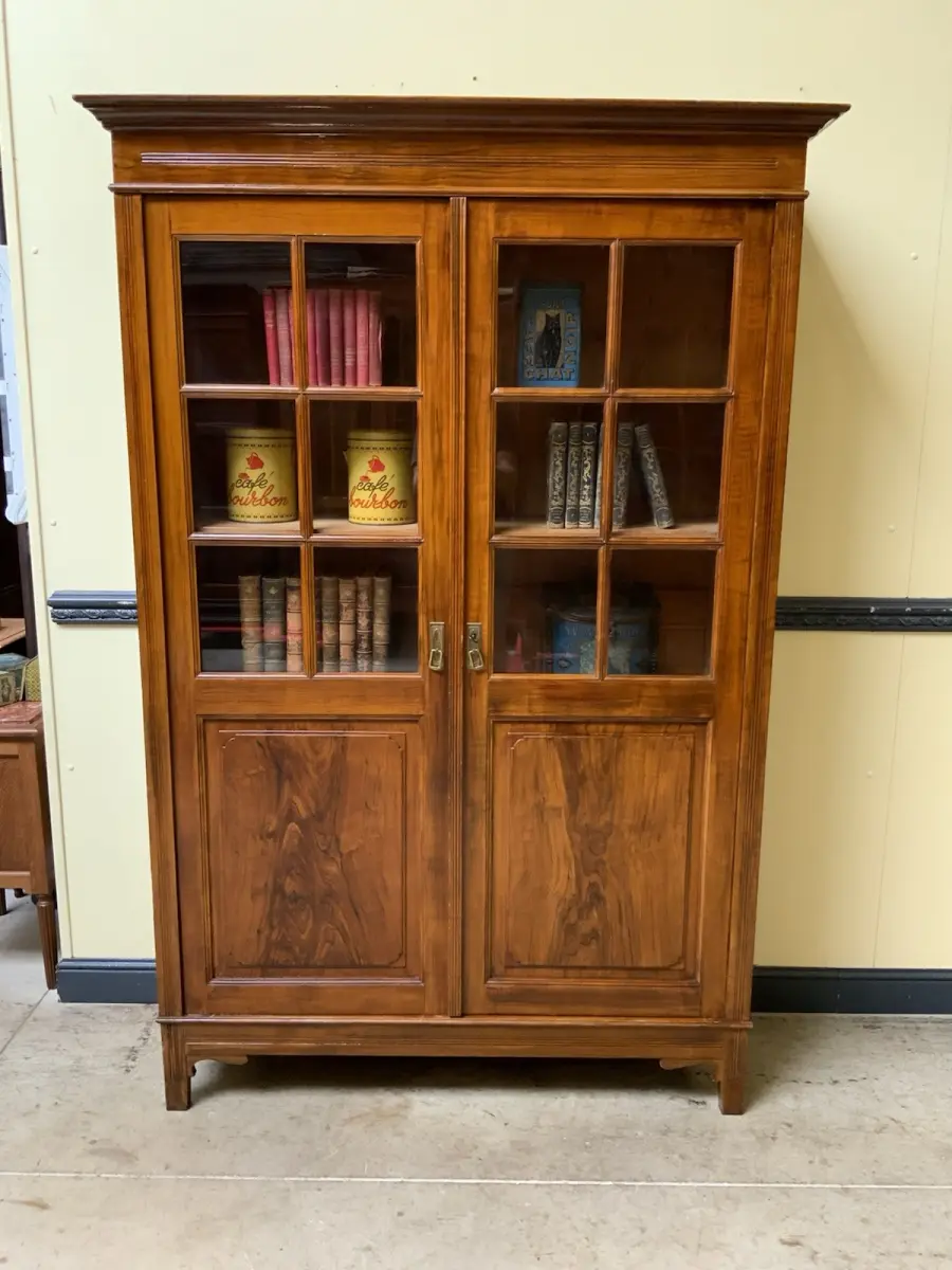 Antiker Jugendstil Bücherschrank, Vitrine, Traumhaft - Lieferung möglich!
