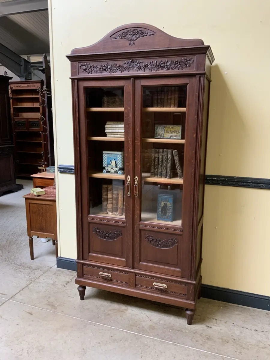 Antiker traumhafter Jugendstil Bücherschrank, Vitrine, - Lieferung möglich! 1