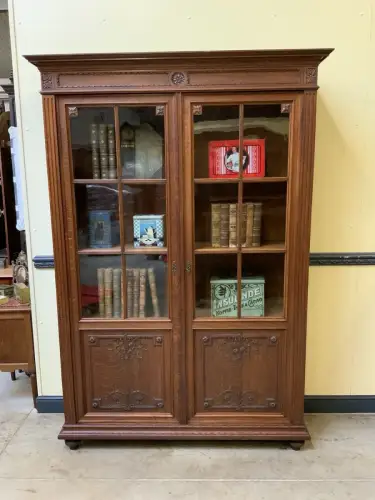 Antiker traumhafter Jugendstil Bücherschrank, Vitrine, - Lieferung möglich!