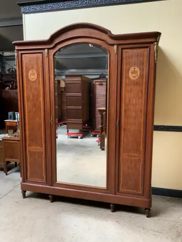 Antik - Kleiderschrank, Wäscheschrank - Jugendstil - Lieferung möglich!