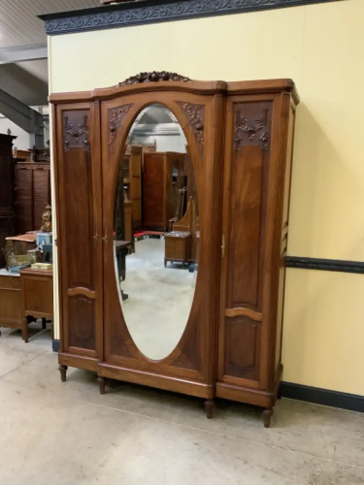 Antik - Nußbaum Kleiderschrank, Wäscheschrank - Jugendstil - Lieferung möglich! 1