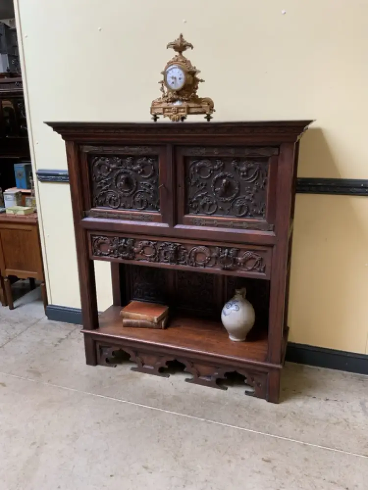 Antiker neogotischer Silberschrank, Anrichte, Vertiko - Lieferung möglich! 1