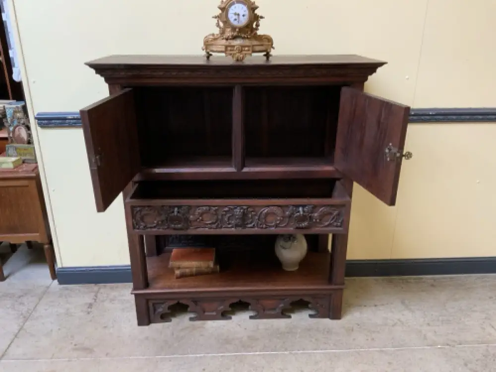 Antiker neogotischer Silberschrank, Anrichte, Vertiko - Lieferung möglich! 20