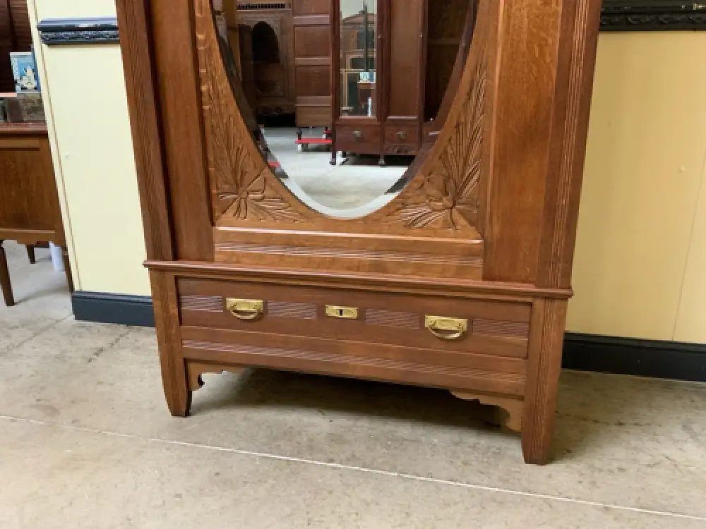 Antiker Jugendstil Wäscheschrank, -   Lieferung möglich! 10