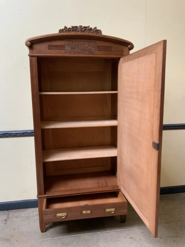 Antiker Jugendstil Wäscheschrank, -   Lieferung möglich! 13