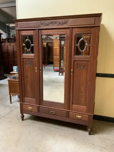 Antiker Jugendstil Kleiderschrank, Garderobenschrank -  Lieferung möglich!