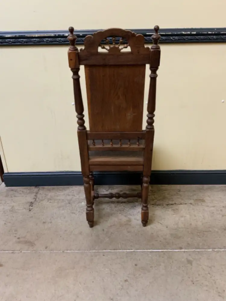 Antik - Stuhl aus der Bretagne  - Lieferung möglich! 12