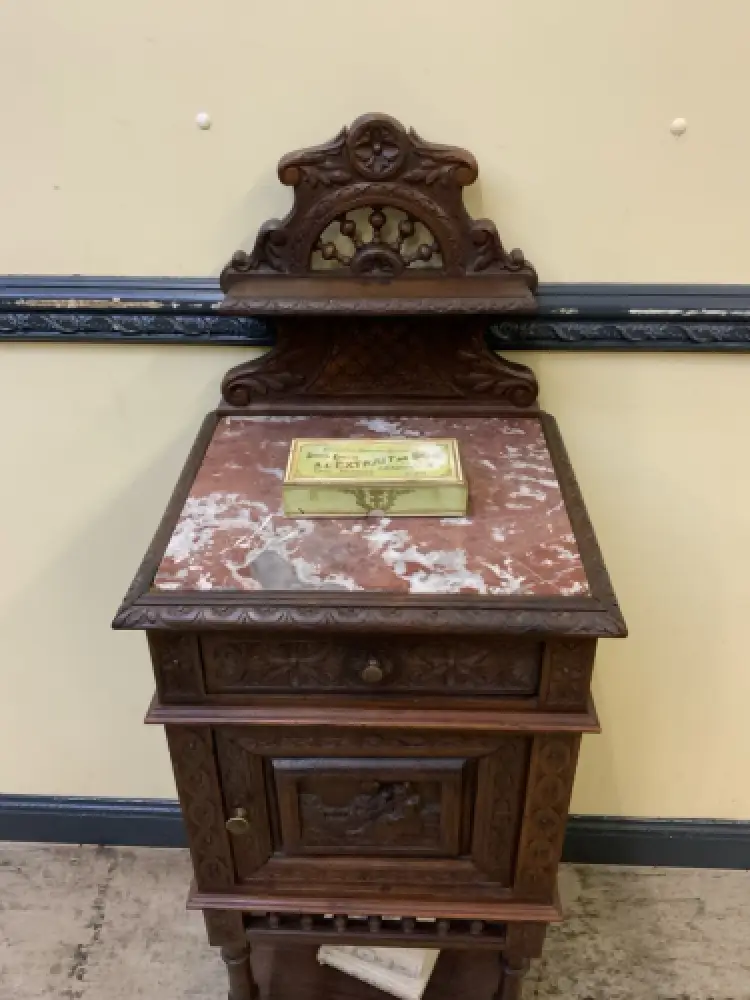 Antikes Bretonisches Vertiko, Anrichte, Nachtschrank - Lieferung möglich! 9