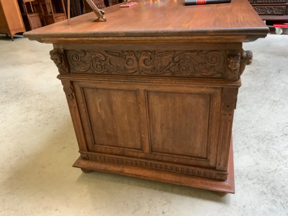 Antiker doppelseitiger Neorenaissance Schreibtisch -  Lieferung möglich! 10