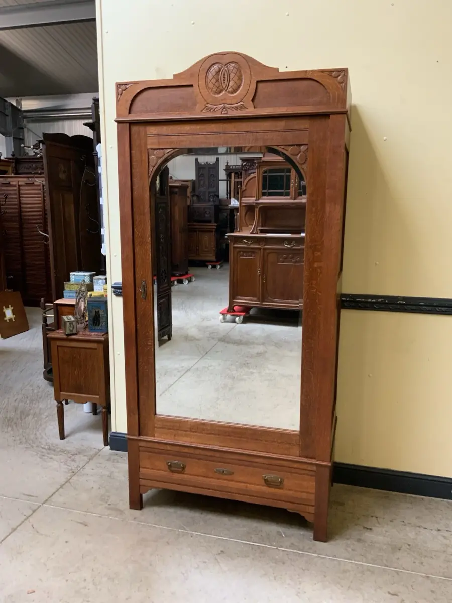 Antiker Jugendstil Wäscheschrank, Kleiderschrank -   Lieferung möglich!