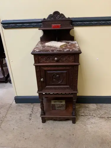 Antikes Bretonisches Vertiko, Anrichte, Nachtschrank - Lieferung möglich!