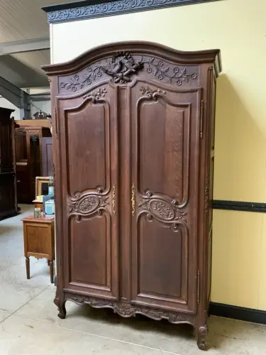 Antik - Kleiderschrank mit Wäschefach, Brautschrank - Normandie - Lief. möglich!