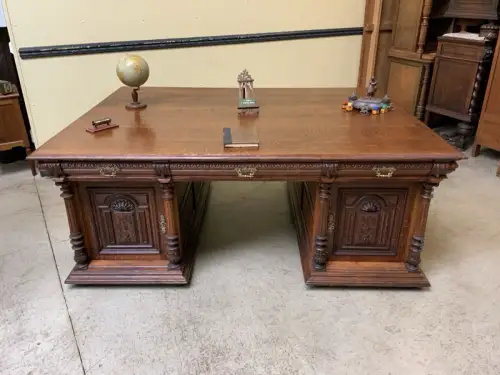 Antiker riesengroßer Neorenaissance Partner Schreibtisch -  Lieferung möglich!