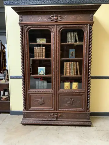 Antiker imposanter Neorenaissance Bücherschrank, Vitrine - Lieferung mögl.!