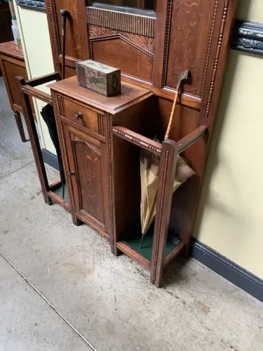 Antike Art Deco Garderobe mit Schrank,  Schub - Traumhaft - Lieferung möglich!