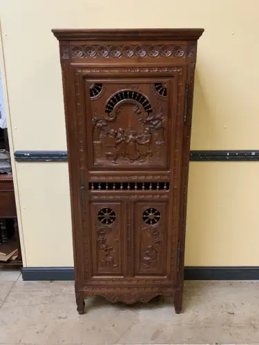 Antiker bretonischer Geschirrschrank, Vertiko, Wäscheschrank,-Lieferung möglich!