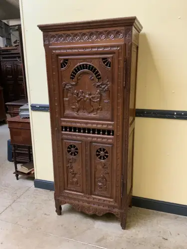 Antiker bretonischer Geschirrschrank, Vertiko, Wäscheschrank,-Lieferung möglich!