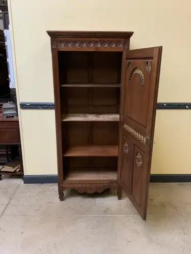 Antiker bretonischer Geschirrschrank, Vertiko, Wäscheschrank,-Lieferung möglich!