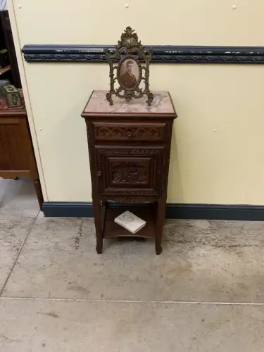 Antikes Bretonisches Vertiko, Anrichte, Nachtschrank - Lieferung möglich!