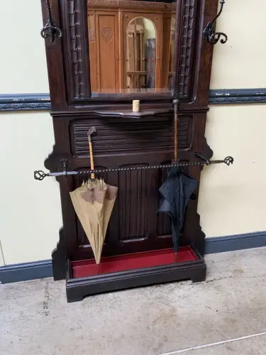 Antik -  Gaderobe, Kleiderständer - Neogotik - Lieferung möglich!