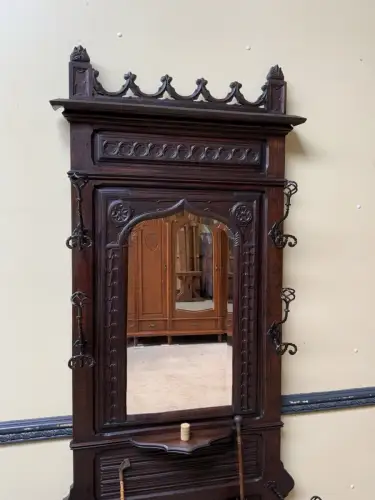 Antik -  Gaderobe, Kleiderständer - Neogotik - Lieferung möglich!