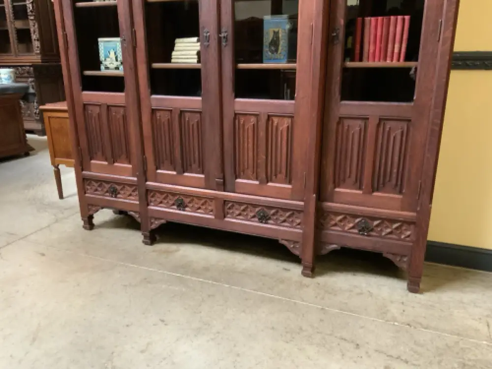 Antiker imposanter Neogotischer Bücherschrank, Vitrine- Lieferung möglich! 10