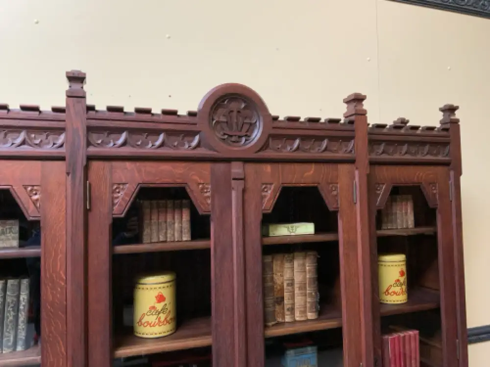 Antiker imposanter Neogotischer Bücherschrank, Vitrine- Lieferung möglich! 14