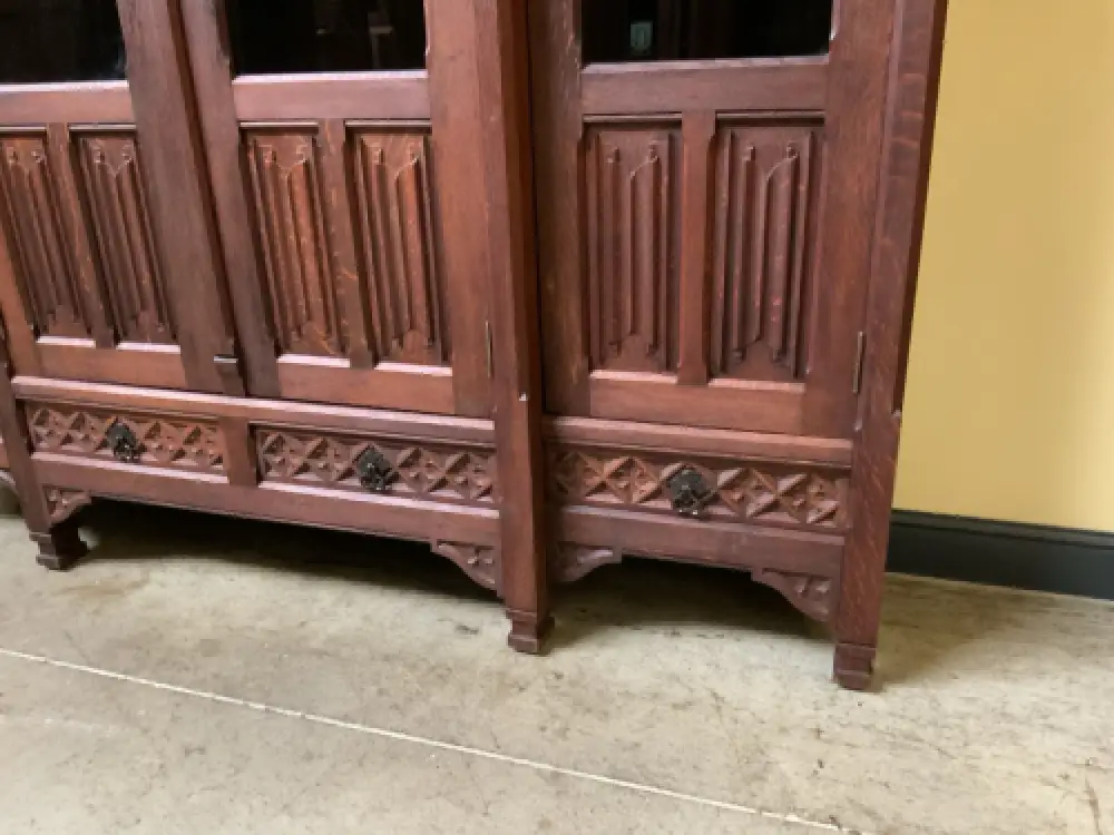 Antiker imposanter Neogotischer Bücherschrank, Vitrine- Lieferung möglich! 17