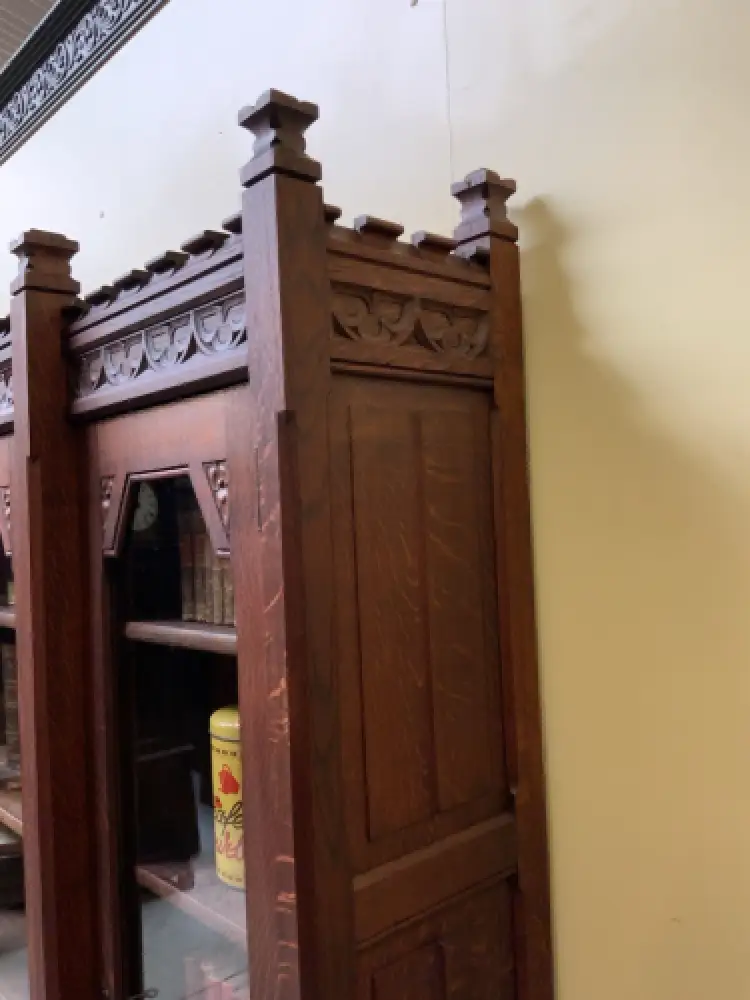 Antiker imposanter Neogotischer Bücherschrank, Vitrine- Lieferung möglich! 5