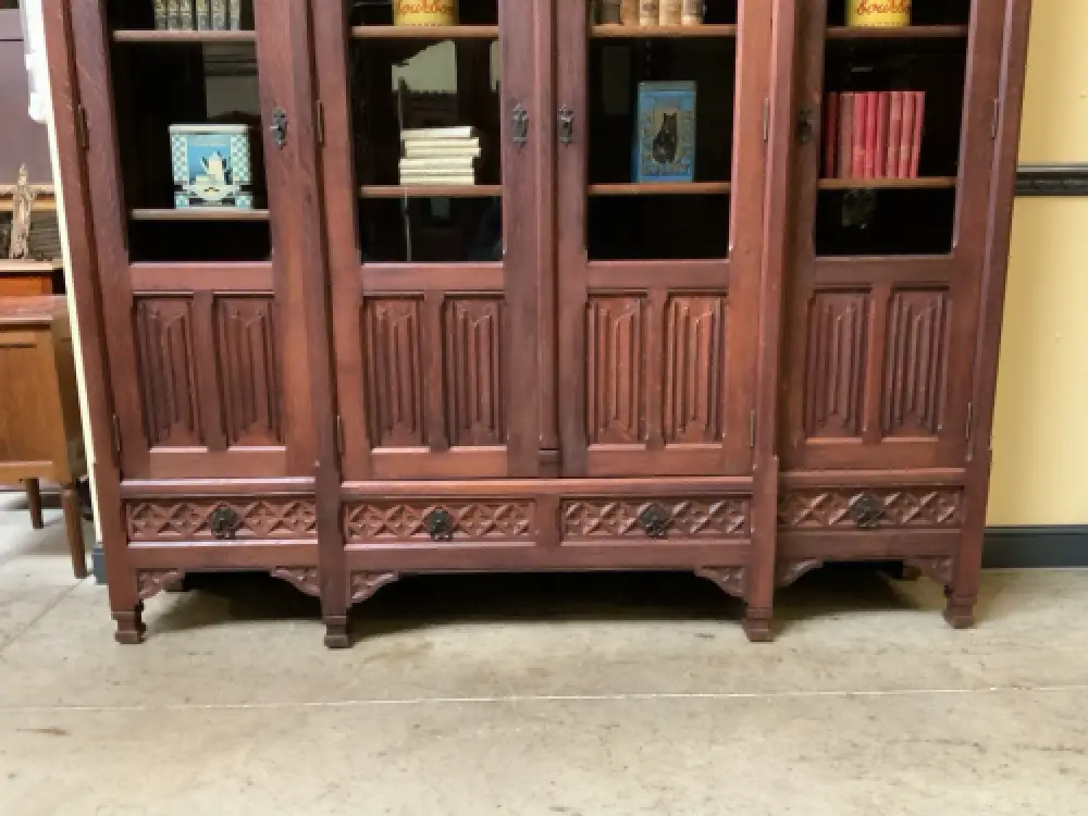 Antiker imposanter Neogotischer Bücherschrank, Vitrine- Lieferung möglich! 9